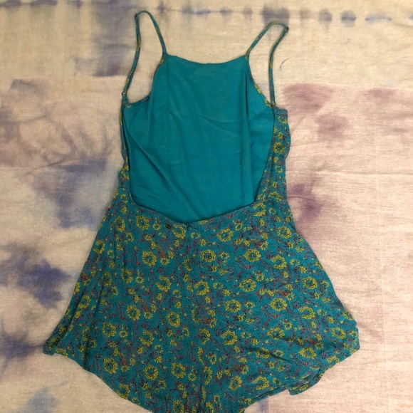 Billabong Romper - Picture 4 of 5